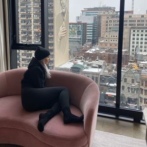 Meet your Posher, Jacqueline